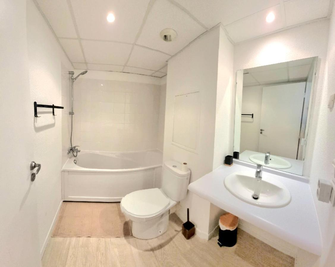 Studio Cosy - Vue Montagne - Clim - Gare Lourdes Ngoại thất bức ảnh